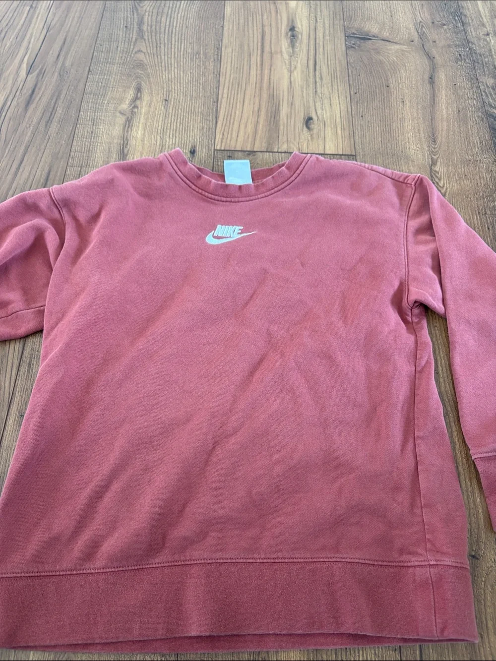 Nike Crewneck Sweatshirt in Rose- Youth Medium